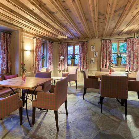 Otel Privata 3*